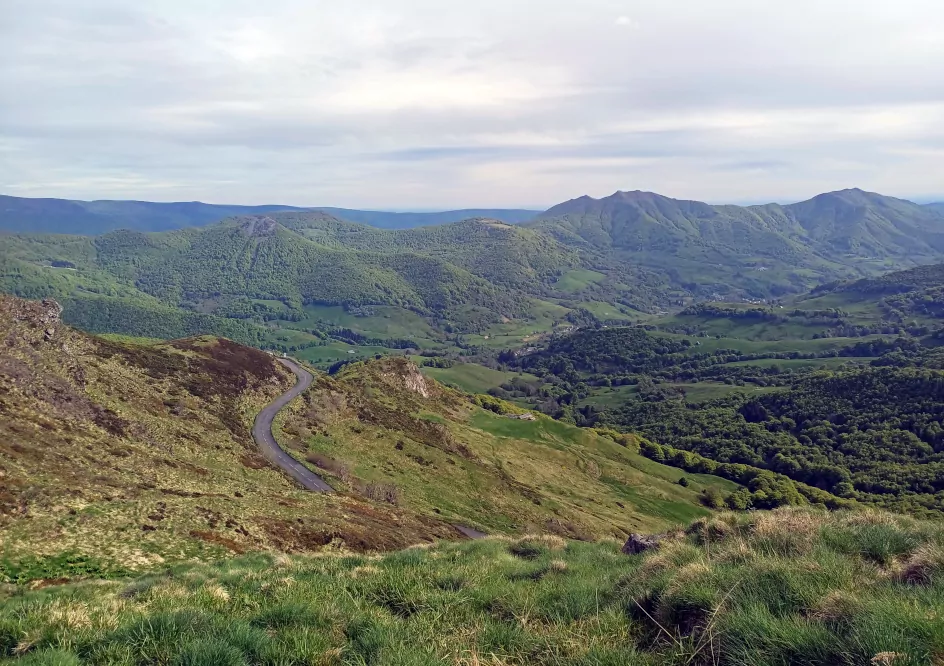 Magnifiques volcans du Cantal