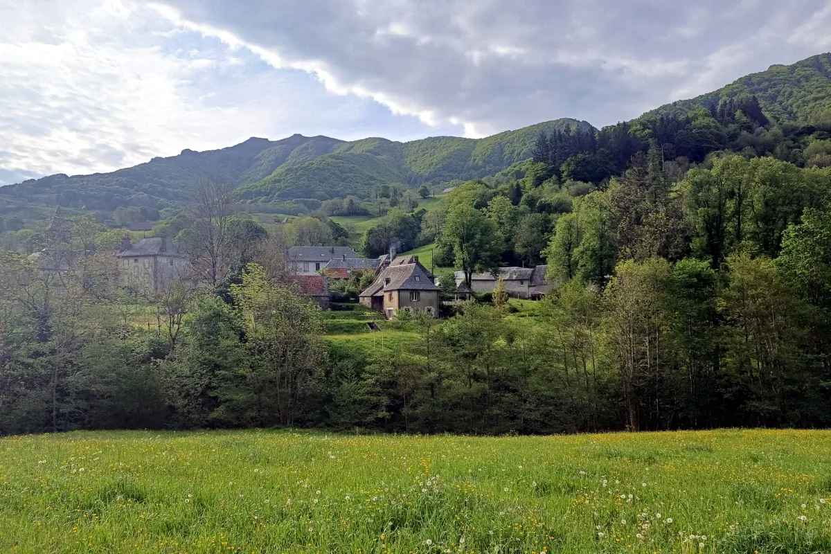 les villages plein de charme du Cantal